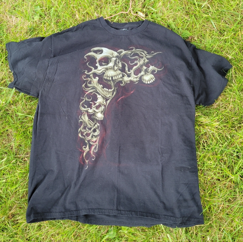 Men's Skull tshirt by Action Apparel size xl